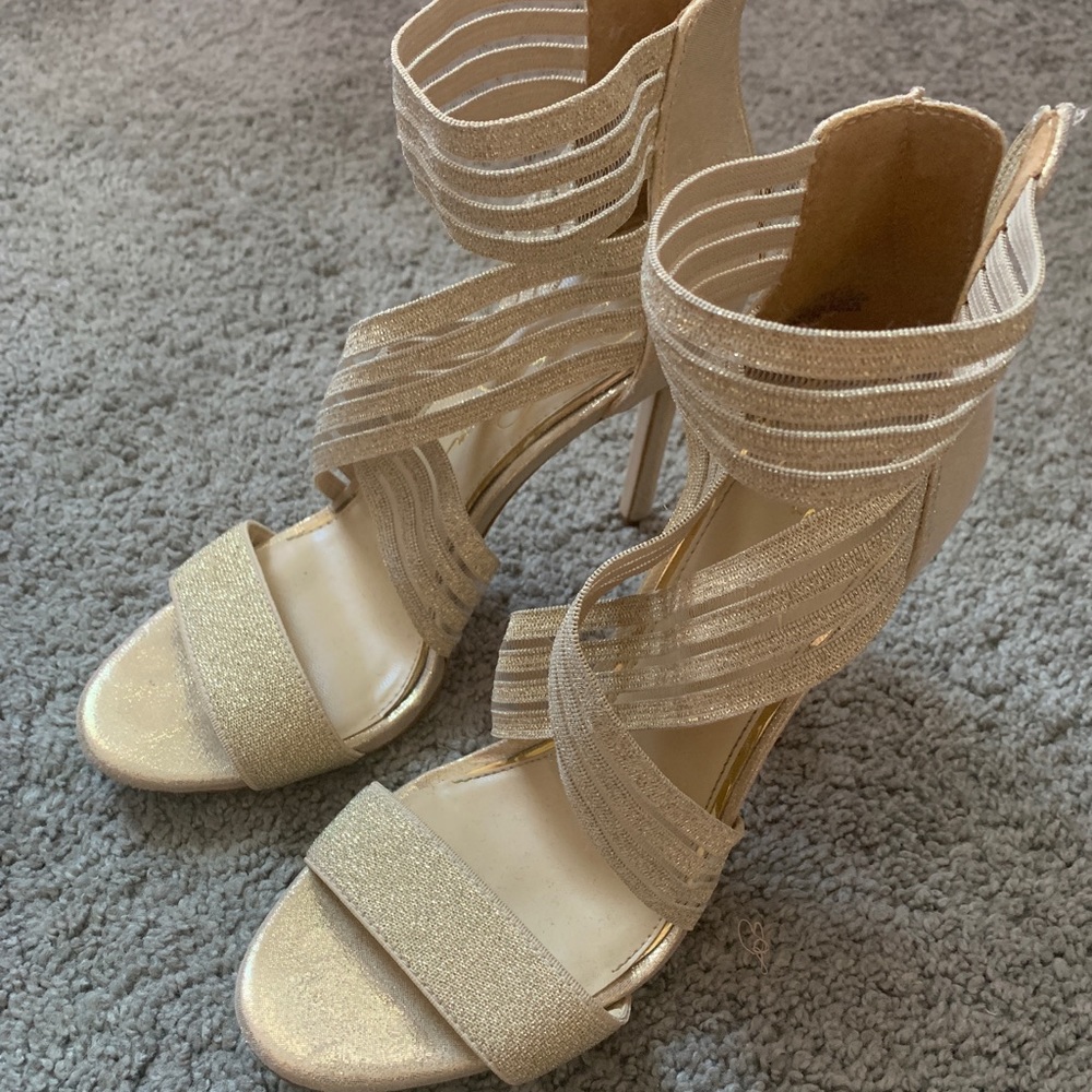 Jessica Simpson Gold Heels